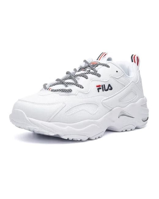 Fila White Tracer Running Shoes for men