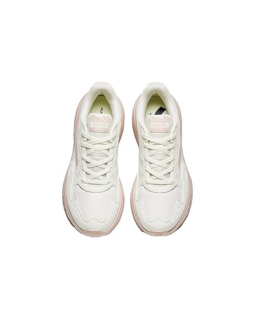 Anta White (Wmns) Running Series Sneakers
