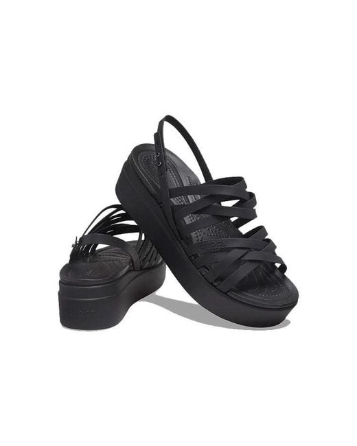 CROCSTM Black (Wmns) Brooklyn Strappy Sandals