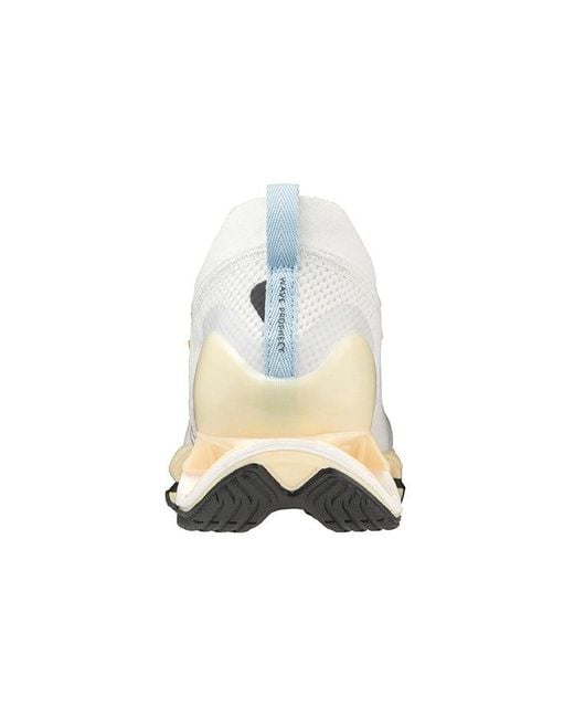 Mizuno White Wave Prophecy Beta for men