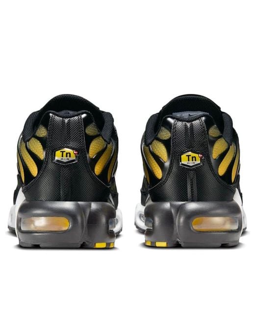 nike air max plus men's black and yellow