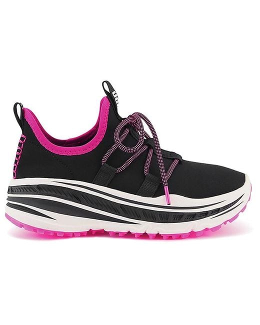 Ugg Red (Wmns) Lace Runner