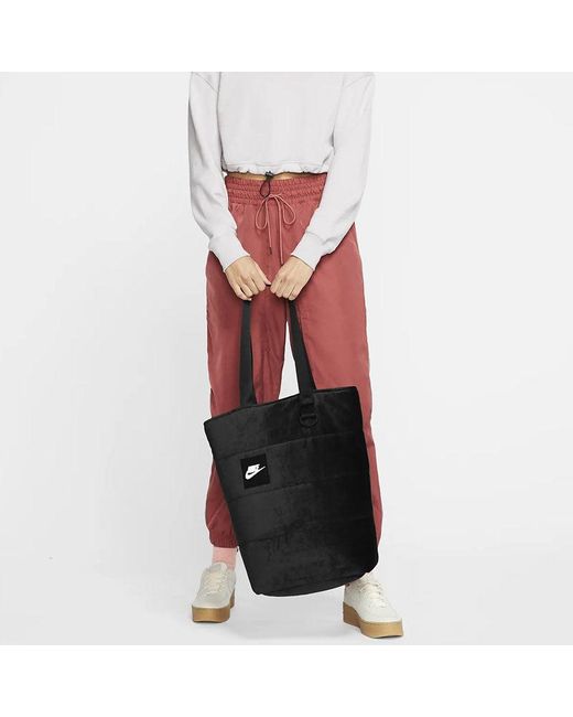 Nike Black Winterized Heritage Tote for men