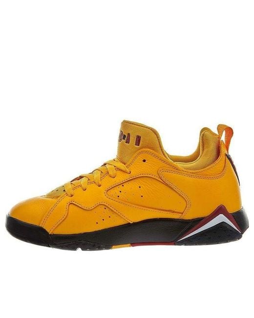 Nike Yellow 7 Retro Low Nrg 'Taxi' for men