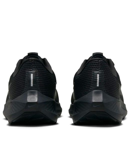 Nike Black Air Zoom Pegasus 40 Sneaker for men