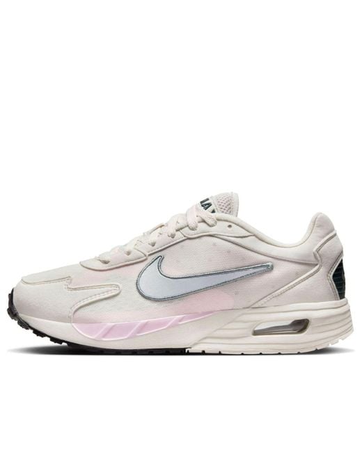 Nike White (Wmns) Air Max Solo Foam'