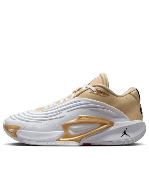 Nike White Luka 3 Se 'El Matador' for men