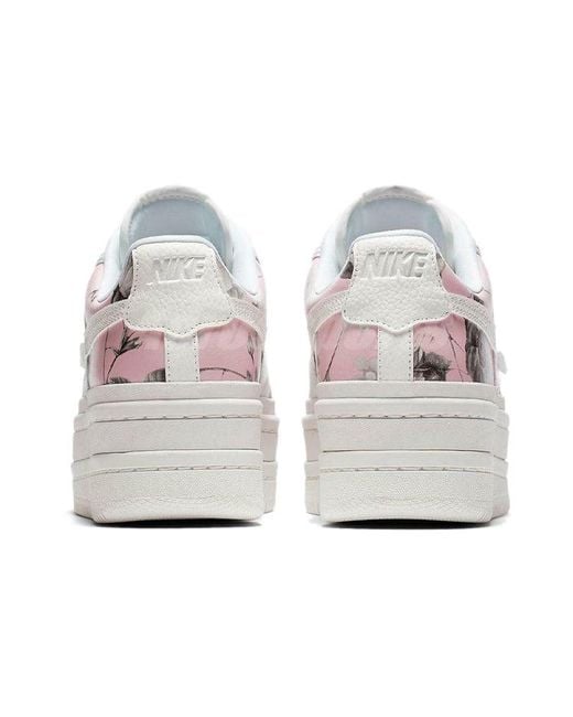 Nike White Wmns Vandal 2k