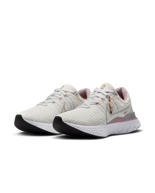 Nike White (Wmns) React Infinity Run Flyknit 3 'Bling'