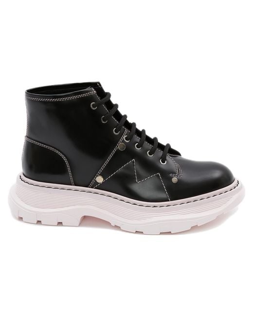 McQueen Black (Wmns) Tread Lace-Up Boot