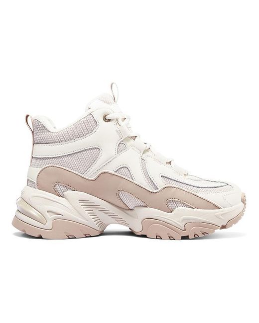 Skechers White (Wmns) Stamina Shoes