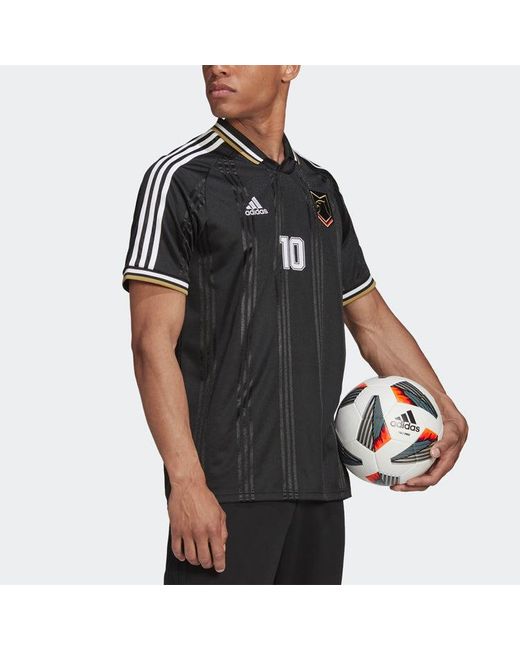 Adidas Black Training Sports Soccer/Football Short Sleeve for men