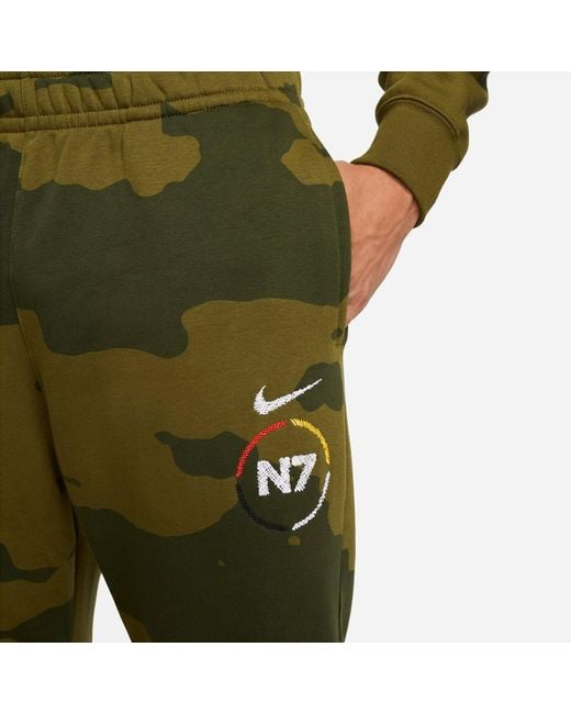 Nike Green Sportswear N7 Club Fleece Sweatpants 'Camo' for men