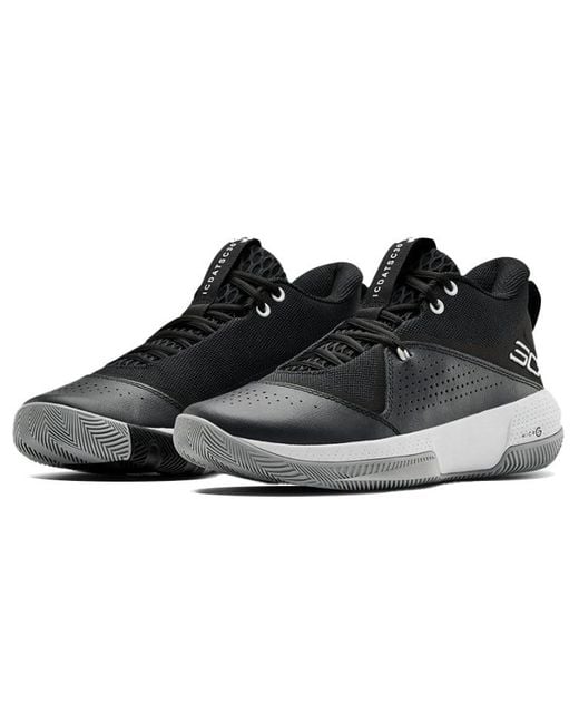 Under Armour Black Sc 3Zer0 Iv Low-Top for men