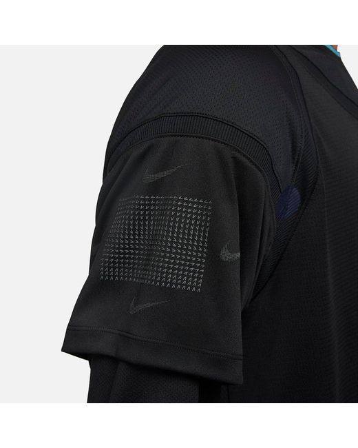 Nike Black Ispa Long Sleeve T-Shirt for men