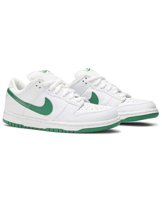 Nike White Sb Dunk Low Pro Classic' for men