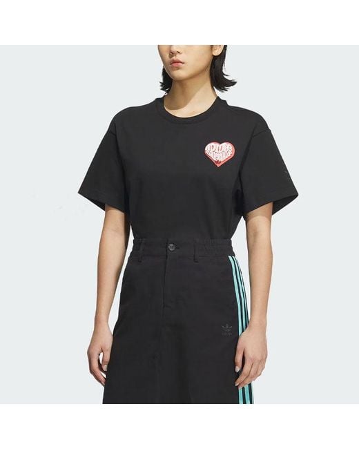 Adidas Black Originals V-Day Short Sleeve T-Shirt (Gender Neutral) Asia Sizing for men