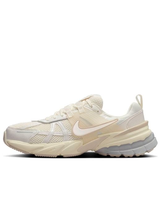 Nike White (Wmns) V2K Run 'Pale Ivory'