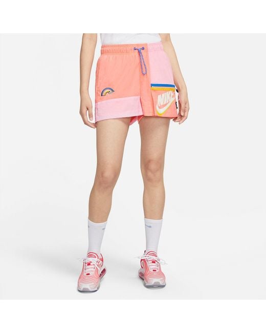 Nike Pink (Wmns) As W Sportswear Icon Clash Short Crimson Bliss