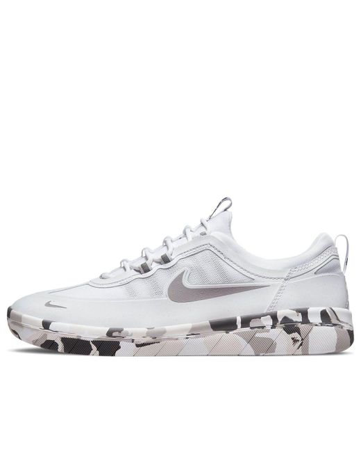 Nike nyjah camo discount