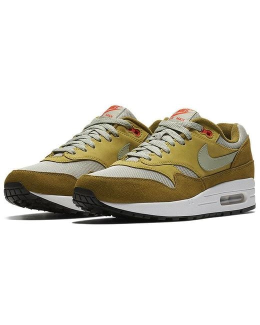 air max 1 essential curry