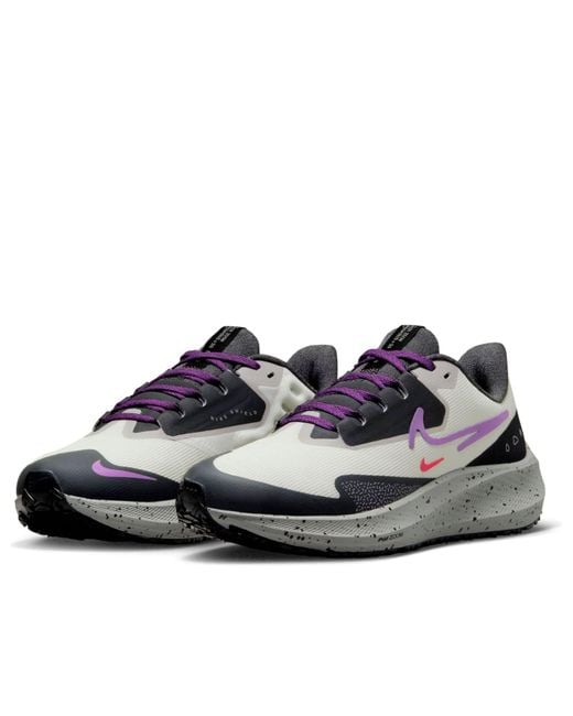 Nike Brown (Wmns) Air Zoom Pegasus 39 Shield 'Light Bone Vivid'