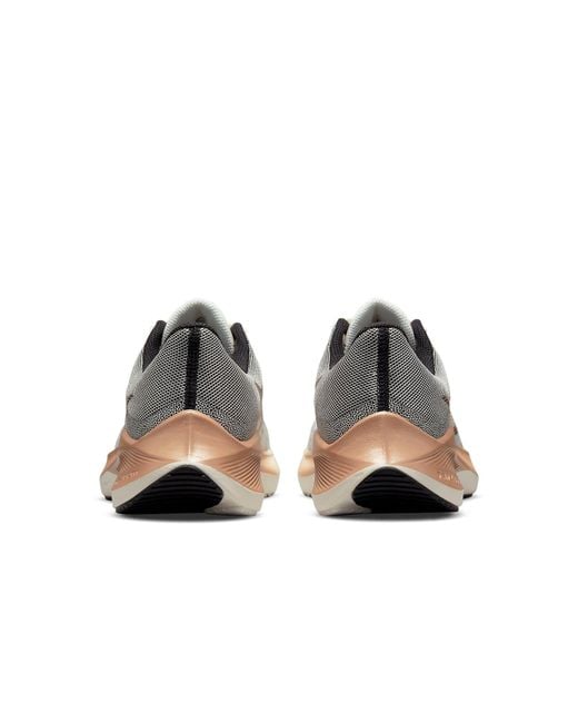 Nike White (Wmns) Air Zoom Winflo 8 Premium 'Sail Metallic Copper Coin'