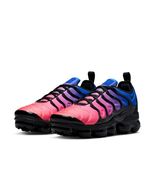 blue and pink vapormax plus