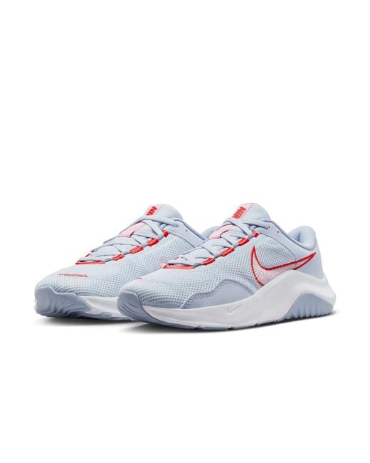 Nike White (Wmns) Legend Essential 3 Next Nature