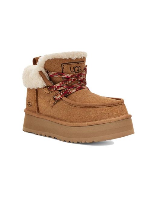 Ugg Brown (Wmns) Funkarra Cabin Cuff Boot 'Chestnut'