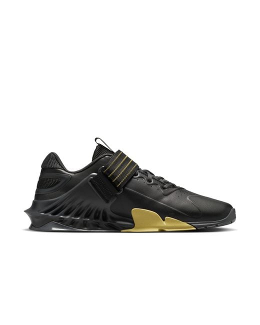 Nike Black Savaleos for men