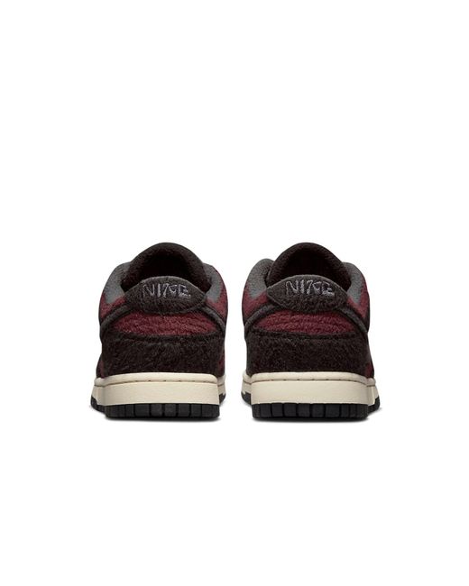 Nike Brown Dunk Low Se Fleece Pack Burgundy Crush (w)