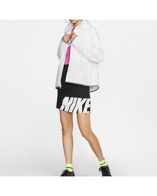 Nike White (Wmns) Sportswear Windrunner Sports Splice Zipper With Cap Waterproof Jacket