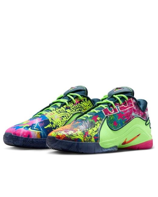 Nike Green Lebron Xxii Basketball Shoes for men