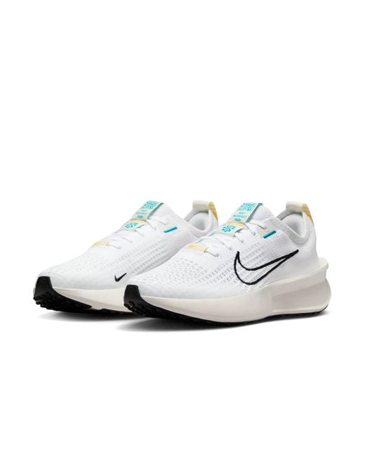 Nike White (Wmns) Interact Run Dusty Cactus'
