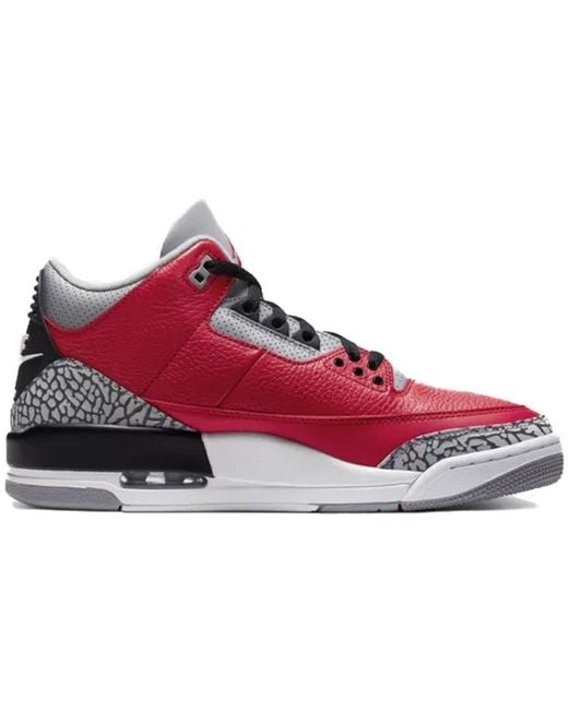 Nike Red 3 Retro Se 'Unite' for men