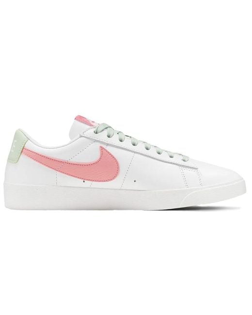 Nike Pink (Wmns) Blazer Low Le Bleached Coral'