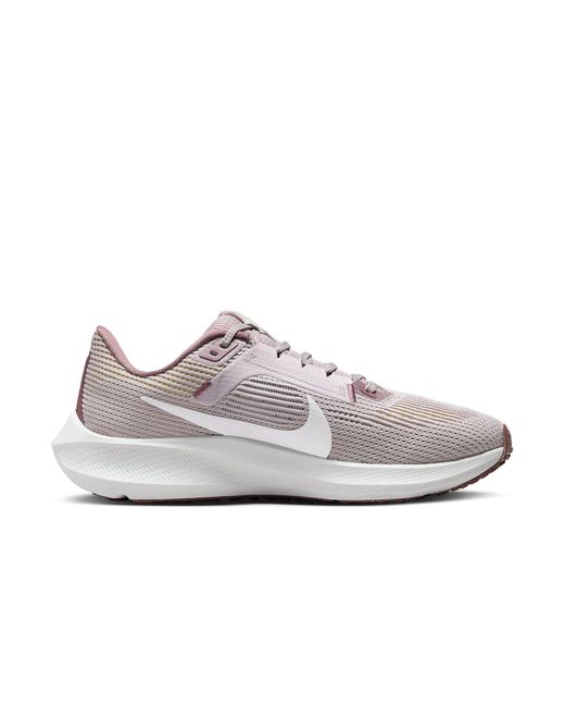 Nike White (Wmns) Air Zoom Pegasus 40