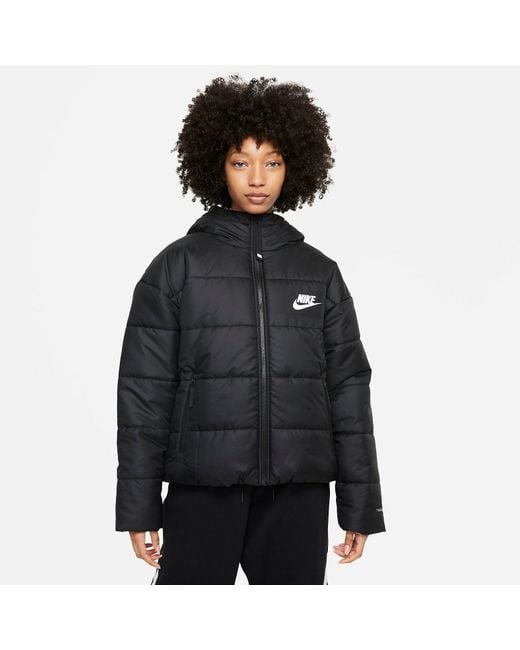 Nike Sportswear Therma-fit Repel Hooded Puffer Jacket in Black | Lyst