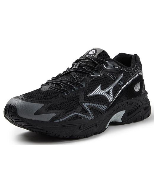 Mizuno Black Adventure 'Twe Nonslip Durable Lowtop' for men