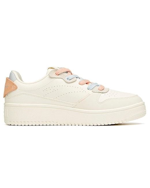 Anta White (Wmns) Life Series Sneakers