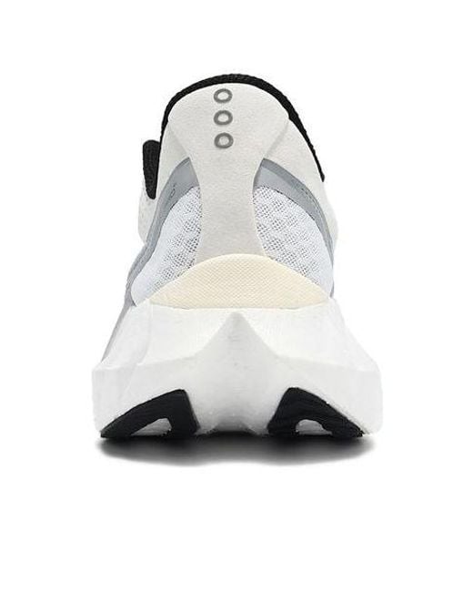 Saucony White Endorphin Pro 4 for men