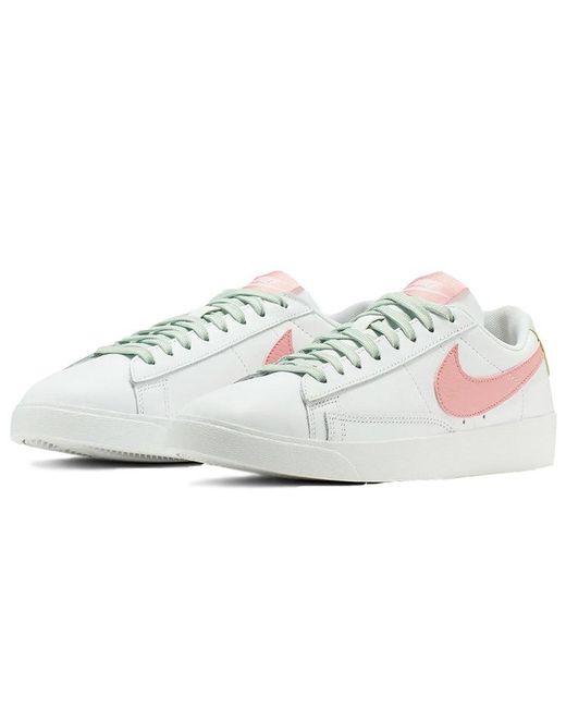 Nike Pink (Wmns) Blazer Low Le Bleached Coral'
