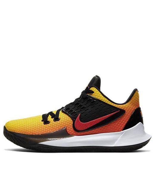 Nike Kyrie Low 2 Sunset Basketball Shoes in Orange | Lyst