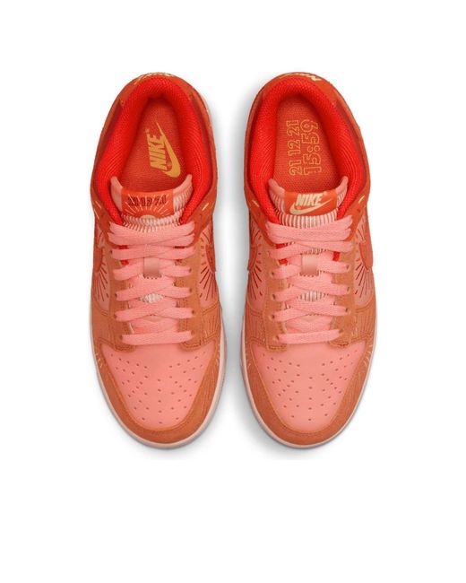 Nike Red (Wmns) Dunk Low 'Winter Solstice'