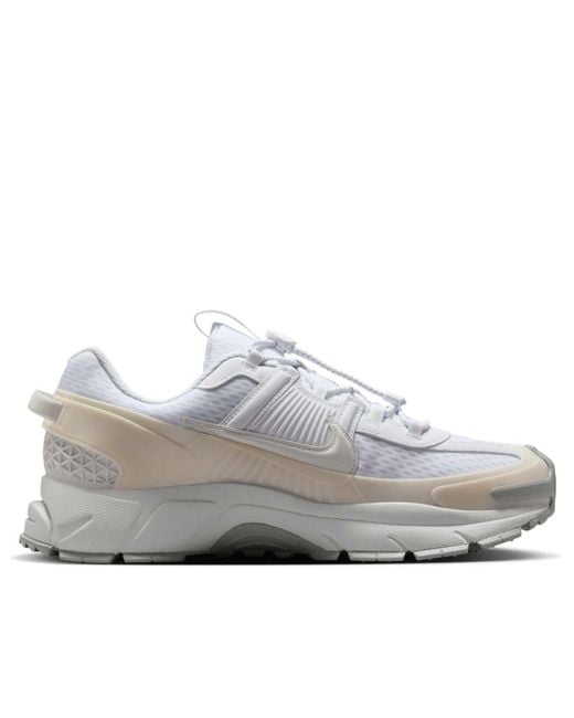 Nike White Air Zoom Vomero Roam Phantom' for men