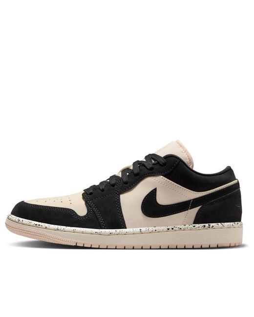 Nike Black (Wmns) Air 1 Low Guava Ice' Dc0774-003