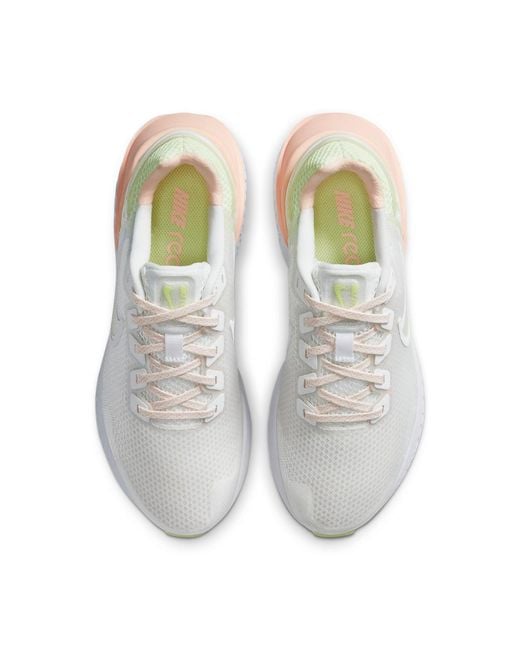 Nike White (Wmns) Legend React 3 'Barely Volt'