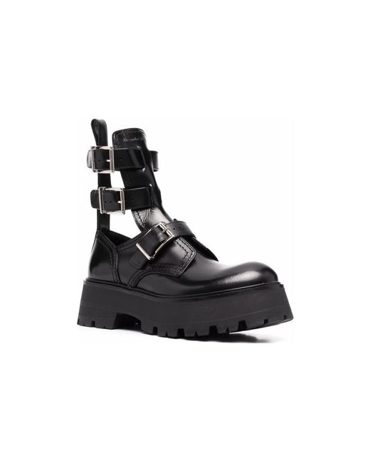 McQueen Black (Wmns) Flat Rubber Boots