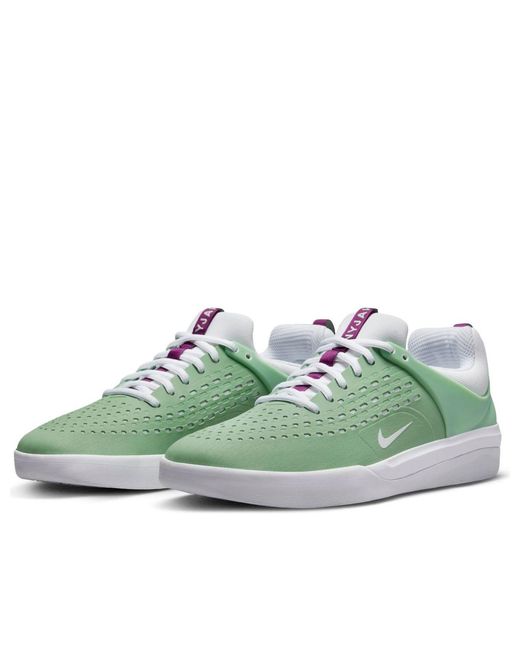 Nike Green Sb Nyjah 3 Skate Shoes for men
